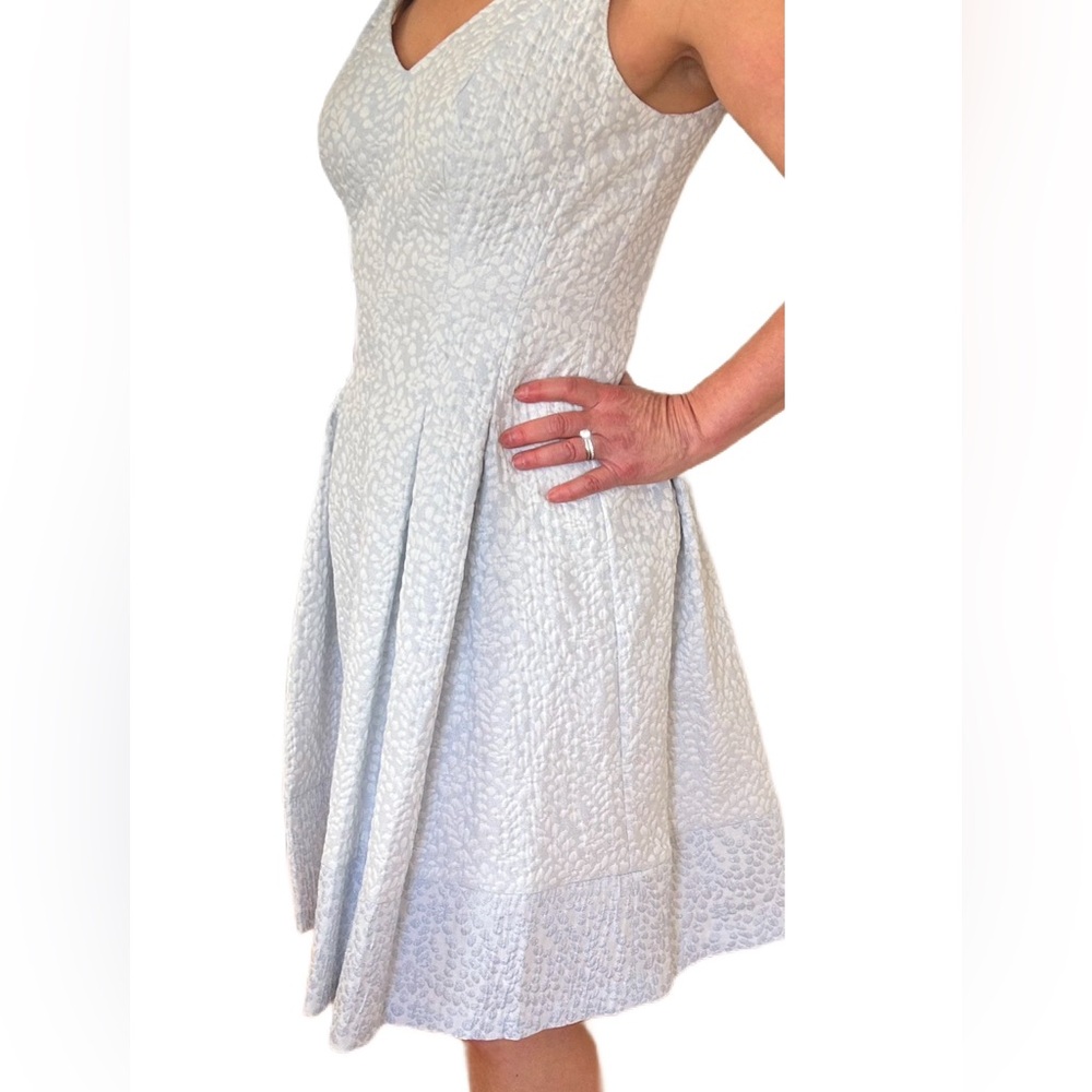 Lauren Ralph Lauren Elegant Pleated White Silver Sleeveless A-Line Midi Dress - Picture 2 of 6